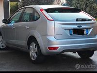 Usata Ford Focus 90 CV (66 kW) 2008 Grigio Berlina