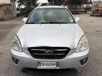 Usata Kia Carens EX 140 CV (102 kW) 2009 Grigio Monovolume