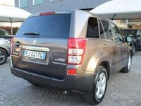 Usata Suzuki Grand Vitara 129 CV (94 kW) 2011 Grigio SUV