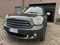 Usado Mini Cooper D Countryman 111 HP (81 kW) 2016 Preto SUV