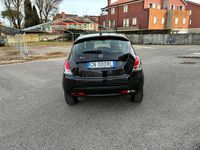 Usata Lancia Ypsilon Gold 69 CV (50 kW) 2023 Nero Utilitaria