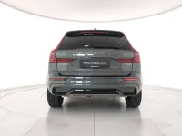Nuova Volvo XC60 Plus 179 CV (131 kW) 2026 Verde SUV