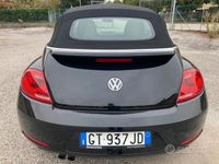 Usata VW Beetle Cabriolet Sport 220 CV (161 kW) 2014 Marrone Cabrio
