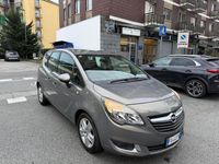 Usata Opel Meriva 119 CV (87 kW) 2015 Argento Monovolume