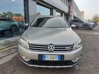 Usata VW Passat 177 CV (130 kW) 2013 Grigio Station wagon