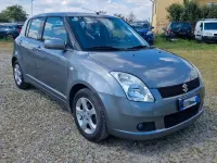 Usata Suzuki Swift GLX 92 CV (67 kW) 2005 Grigio Utilitaria