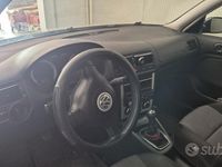 Usata VW Golf IV 101 CV (74 kW) 2004 Grigio Berlina