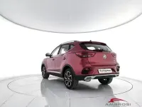 Usata MG ZS Luxury 106 CV (77 kW) 2024 Rosso SUV