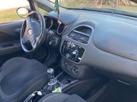 usata Fiat Punto 5p 1.4 Young c/naviradio natural power 70cv