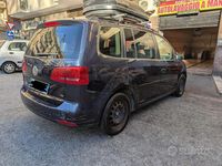 Usata VW Touran 105 CV (77 kW) 2013 Blu Monovolume