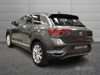 Usata VW T-Roc Style 150 CV (110 kW) 2018 Grigio SUV