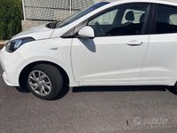 Usata Hyundai i10 67 CV (49 kW) 2019 Bianco Utilitaria