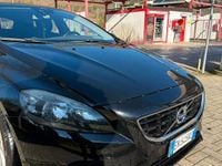 Usata Volvo V40 Kinetic 114 CV (83 kW) 2012 Nero Utilitaria
