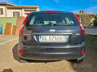 Usata Ford Fiesta 80 CV (58 kW) 2007 Nero Utilitaria