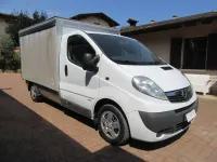Usata Opel Vivaro 114 CV (83 kW) 2011 Bianco Monovolume