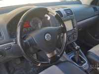 Usata VW Golf V 105 CV (77 kW) 2008 Grigio Berlina