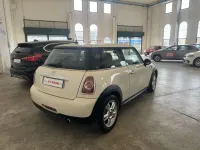 Usata Mini ONE 75 CV (55 kW) 2012 Beige Utilitaria