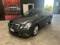 Usata Mercedes E250 Avantgarde 204 CV (150 kW) 2011 Grigio Berlina