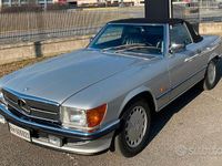Usata Mercedes SL300 188 CV (138 kW) 1987 Grigio Cabrio