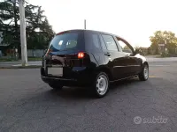 Usata Mazda 2 68 CV (50 kW) 2006 Nero Utilitaria