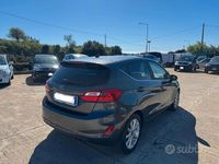 Usata Ford Fiesta Titanium 86 CV (63 kW) 2018 Grigio Utilitaria