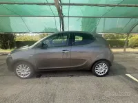 Usata Lancia Ypsilon Silver 69 CV (50 kW) 2017 Grigio Utilitaria