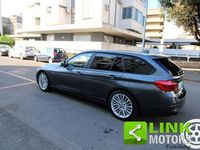 Usata BMW 318 Luxury Line 150 CV (110 kW) 2019 Grigio Station wagon
