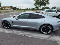 Usata Porsche Taycan 319 kW (435 CV) 2025 Argento Berlina