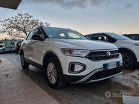 Usata VW T-Roc Life 110 CV (80 kW) 2023 Bianco SUV