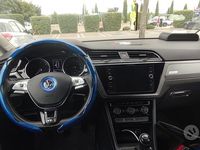 Usata VW Touran 150 CV (110 kW) 2018 Blu Monovolume