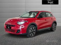 Usata Fiat 600 136 CV (100 kW) 2025 Rosso SUV