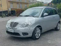 Usata Lancia Ypsilon 69 CV (50 kW) 2010 Grigio Utilitaria