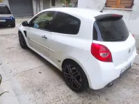 Usata Renault Clio III R.S. 197 CV (144 kW) 2009 Bianco Berlina