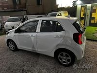 Usata Kia Picanto X-Line 65 CV (47 kW) 2022 Bianco Utilitaria