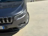 Usata Jeep Cherokee Longitude 194 CV (142 kW) 2019 Grigio SUV
