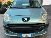 Usata Peugeot 1007 68 CV (50 kW) 2006 Grigio Monovolume