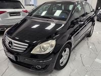 Usata Mercedes B150 Chrome 95 CV (69 kW) 2009 Nero Monovolume
