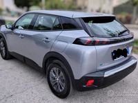 Usata Peugeot e-2008 Active 55 kW (75 CV) 2022 Grigio SUV