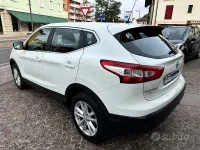 Usata Nissan Qashqai Tekna 110 CV (80 kW) 2017 Bianco SUV
