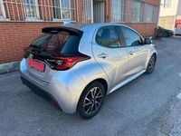 Usata Toyota Yaris Hybrid Trend 92 CV (67 kW) 2022 Grigio Berlina