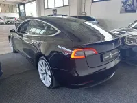Usata Tesla Model 3 Performance 155 kW (211 CV) 2019 Nero Berlina
