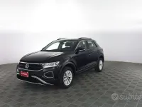 Usata VW T-Roc Life 150 CV (110 kW) 2025 Nero perla SUV