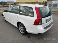 Usata Volvo V50 Plus 115 CV (84 kW) 2011 Bianco Station wagon