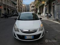 Usata Opel Corsa 86 CV (63 kW) 2012 Bianco Berlina