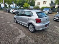Usata VW Polo Trendline 69 CV (50 kW) 2011 Argento Berlina