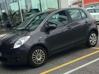 Brugt Toyota Yaris Lounge 90 HK (66 kW) 2008 Grå Hatchback