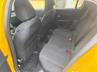 Usata Peugeot 208 Active 75 CV (55 kW) 2021 Giallo Utilitaria