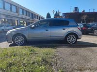 Usata Opel Astra 150 CV (110 kW) 2005 Berlina