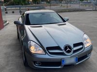 Usata Mercedes SLK200 231 CV (169 kW) 2008 Grigio Cabrio