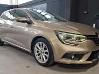 Usata Renault Mégane Bose Edition 131 CV (96 kW) 2017 Oro Berlina